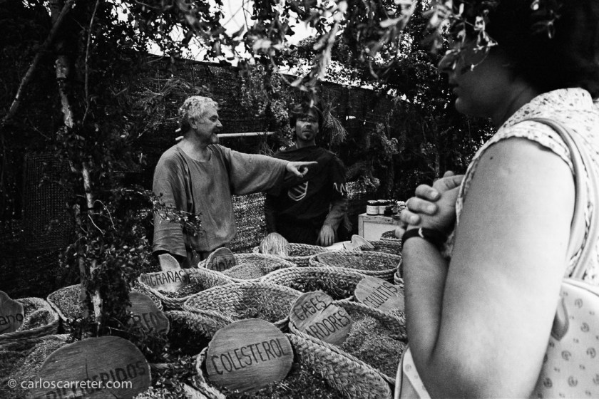 Son fotografías tomadas con película tradicional, casi con toda seguridad Ilford XP2.