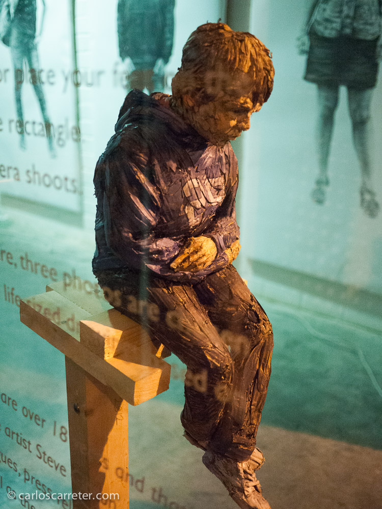 Tiendas de diseño, librerías, imprentas, centros de música,... quien ha visto lo que era la calle de Las Armas.