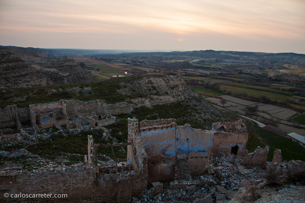No tenemos un ocaso propiamente dicho. El sol se oculta entre las nubes antes de llegar al horizonte.