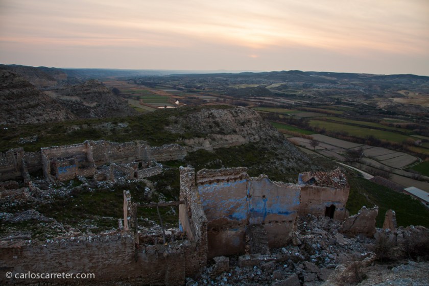 No tenemos un ocaso propiamente dicho. El sol se oculta entre las nubes antes de llegar al horizonte.