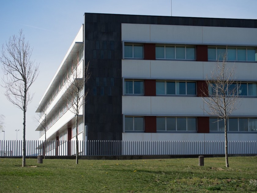 No prestaremos demasiada atención a los paralelepipédicos edificios de la plataforma logística. Nos centraremos en el entorno del parque.