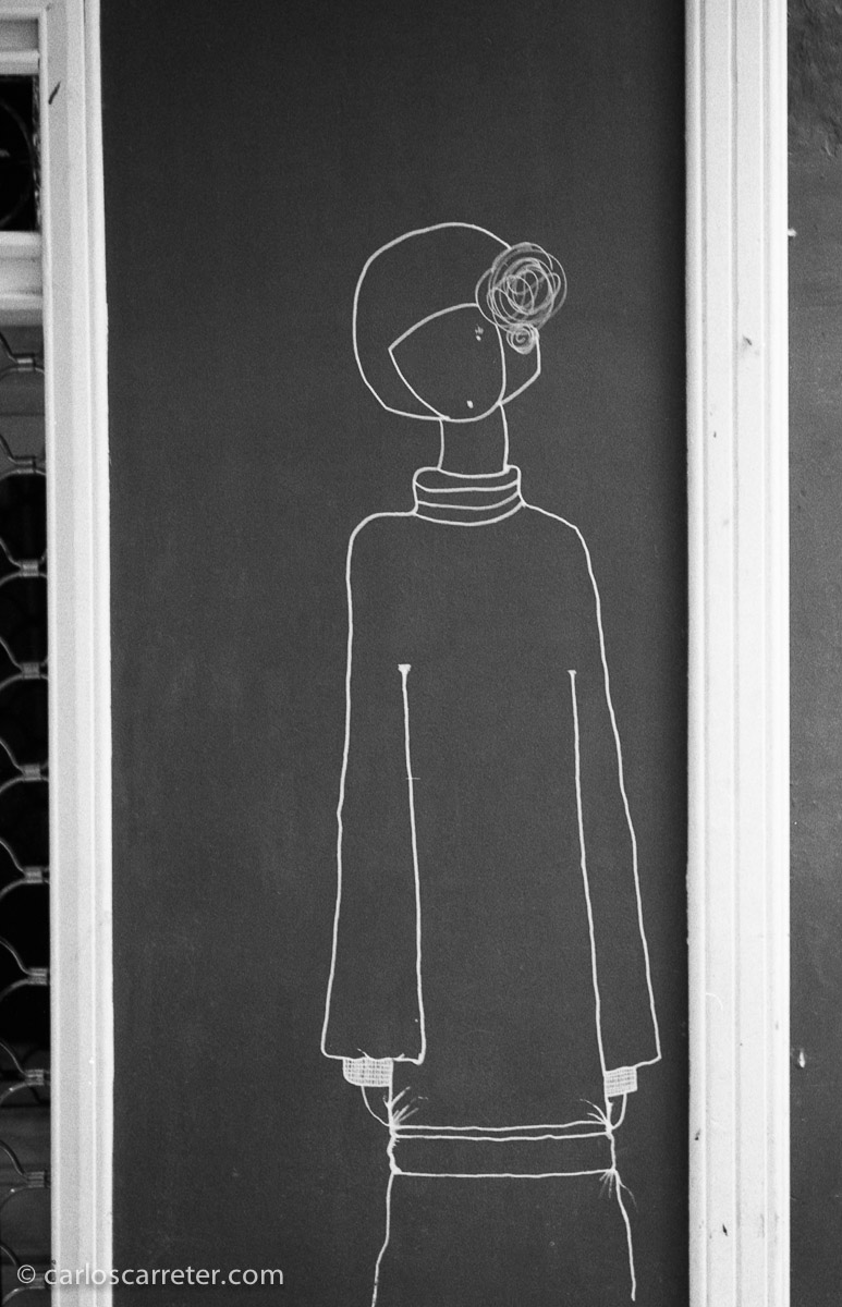 Señorita de tiza en el Tubo de Zaragoza.