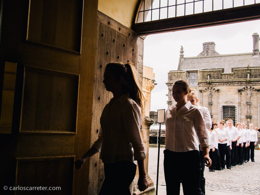 También escuchando un estupendo coro de adolescentes en el castillo de Stirling.