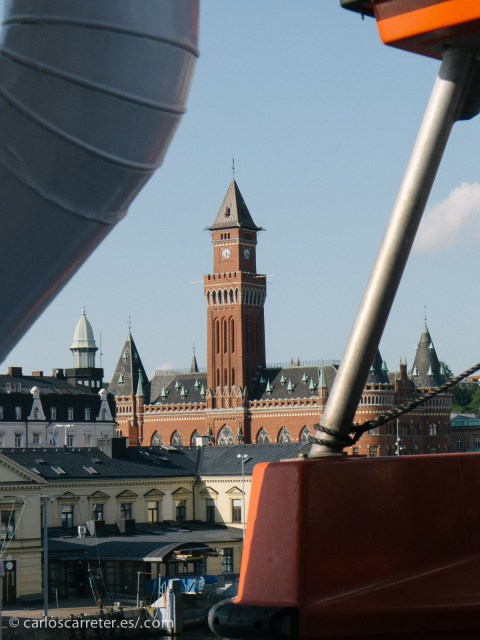 Pensando ya en las próximas vacaciones,... el puerto del Helsingborg, Suecia.