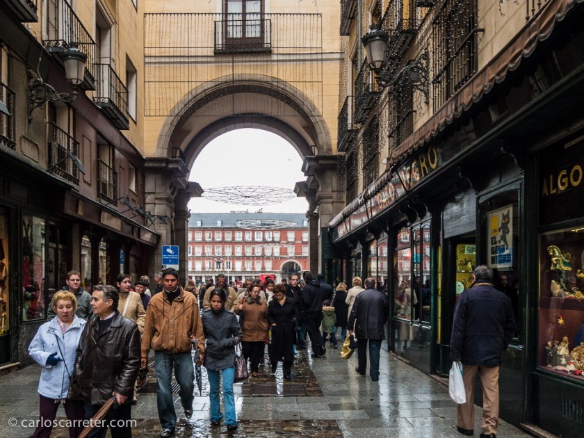 O los accesos a la calle Mayor de la capital del reino.