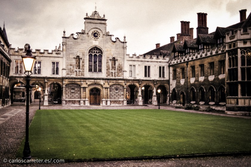 Eso sí, yo me maravillo del buen tiempo que hace siempre en estas ciudades en las películas, y lo nubladas que están cuando las visitas, especialmente en diciembre.