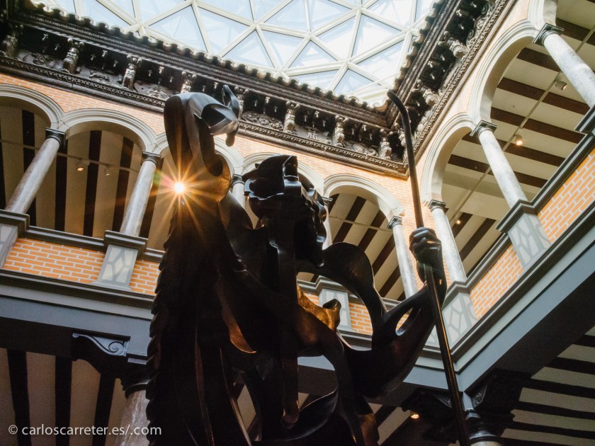 Ayer, día festivo en Zaragoza, día de San Valero, nos acercamos al museo Pablo Gargallo en la jornada de puertas abiertas. Es decir, no hay que pagar entrada.