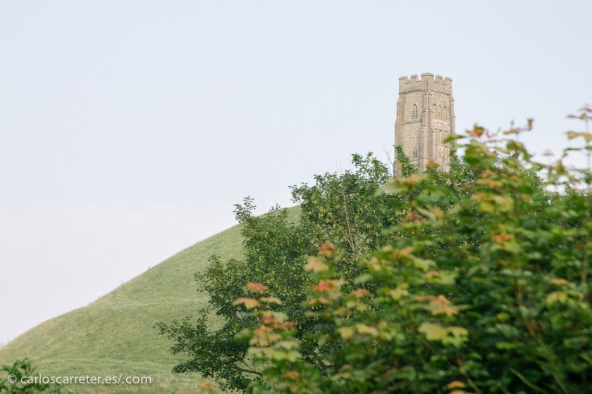 Ya que mi cartelera televisiva tiene fuerte sabor británico, nos iremos a tierras inglesas.