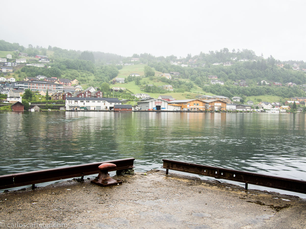 Donde podremos pasear por alguna de las típicas poblaciones noruegas con coloridas casitas de madera.