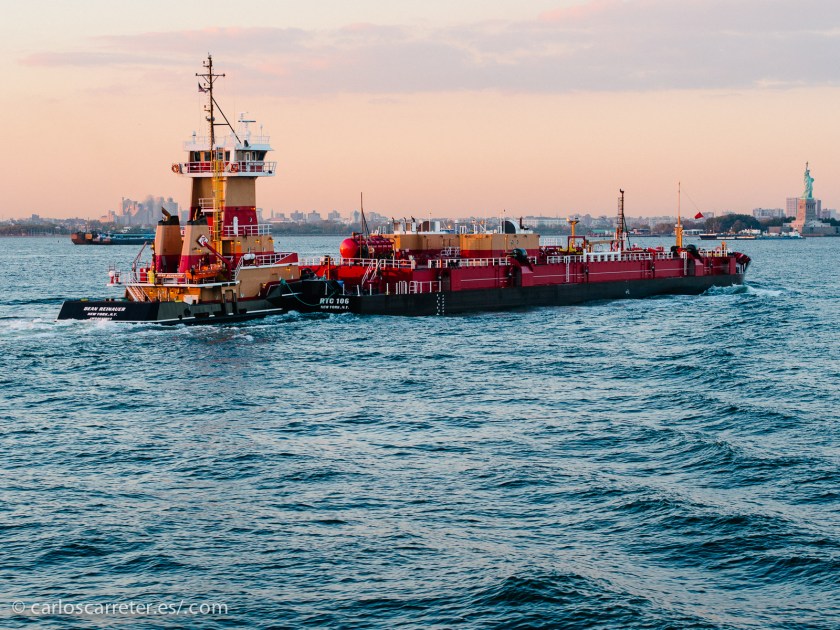 En cualquier caso, incluso en sus paisaje más industriales e industriosos, la ciudad ofrece oportunidades fotográficas por doquier.