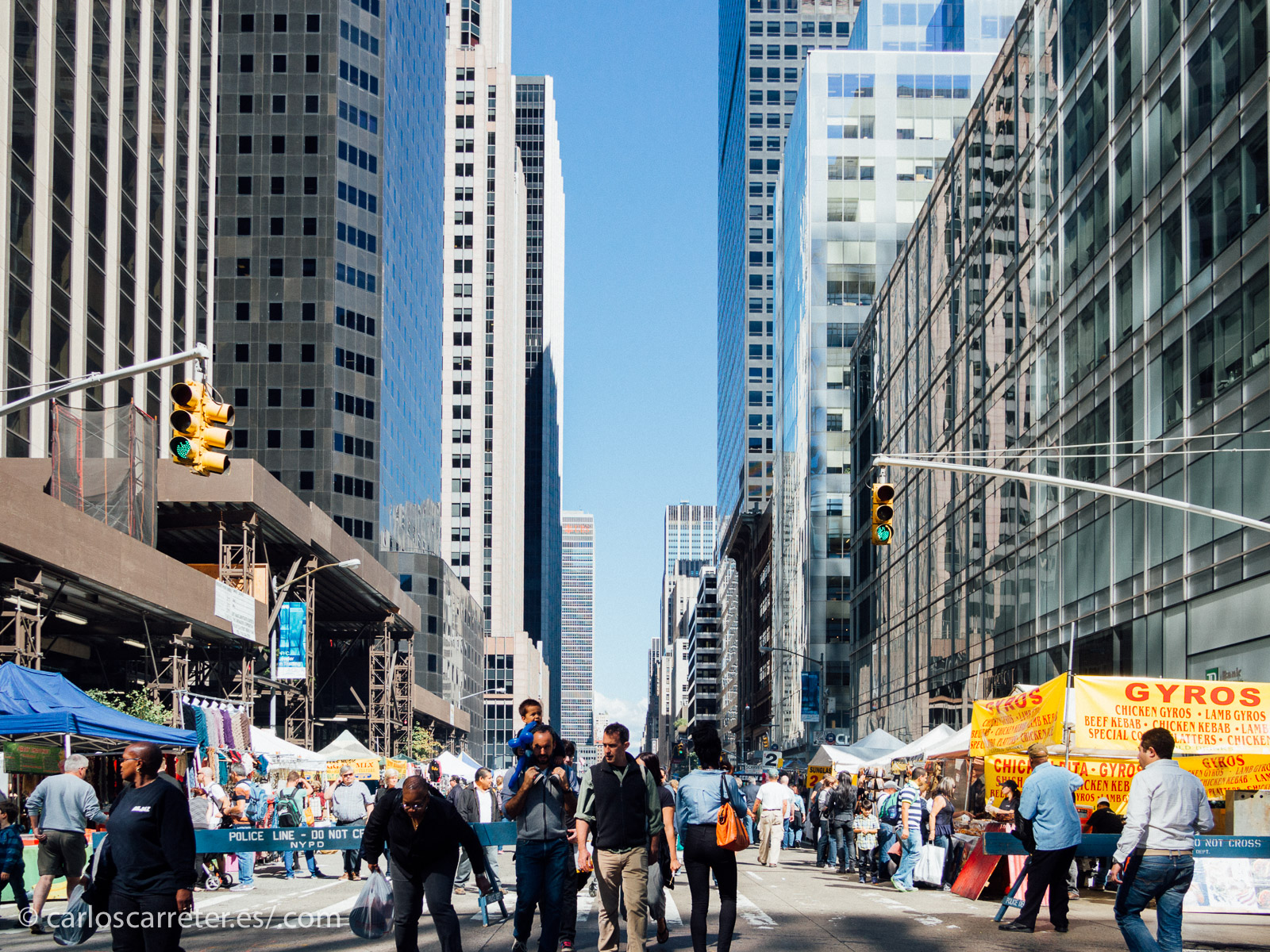 En mi vista a la Gran Manzana, recuerdo perfectamente haber recorrido alguna de las grandes avenidas, como la Sexta o Avenida de las Américas.