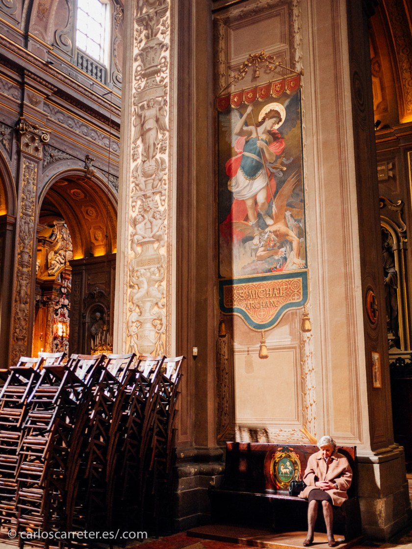 Buena parte de la vida de Lucrezia pasó en la bella ciudad de Ferrara, aquí el interior de la catedral.