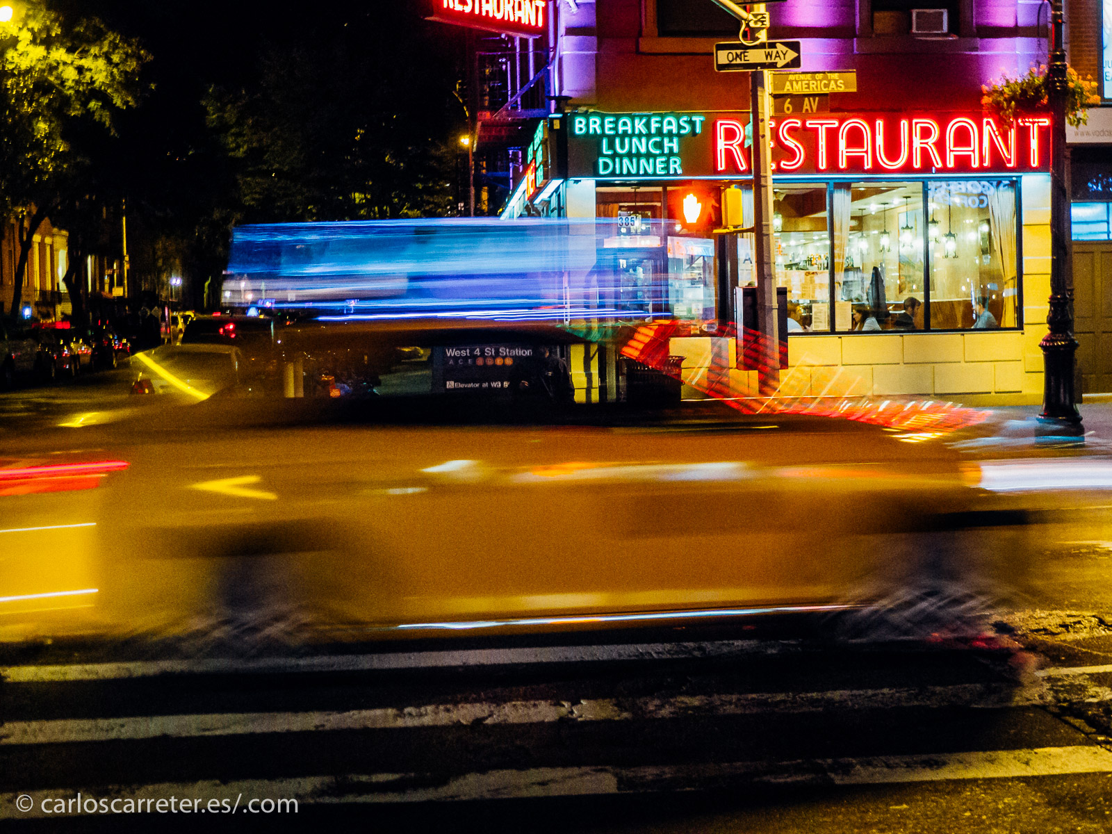 De acuerdo al ambiente de la película, hoy nos sumergiremos en el tráfico de Nueva York, con sus taxis amarillos,...