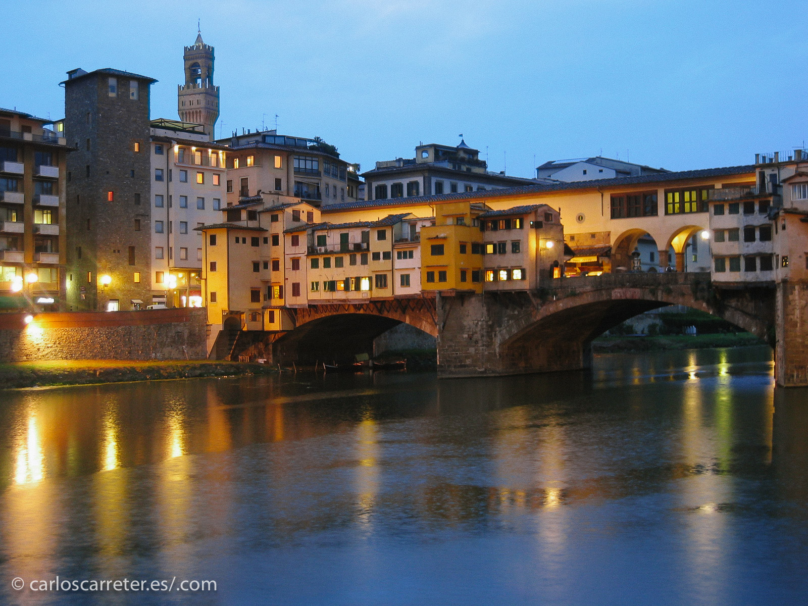 La "esposa de fiar" es la segunda esposa del protagonista; la primera, que no era de fiar, era italiana de Florencia.
