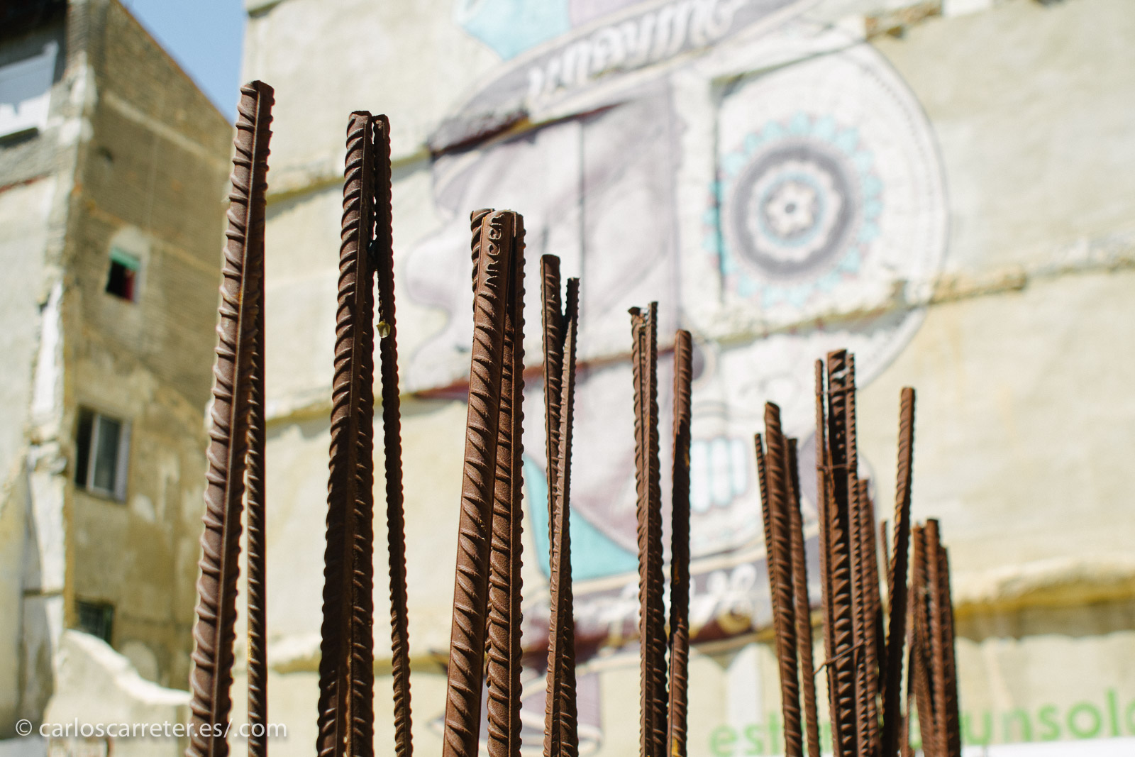 Tras un sábado lluvioso, este domingo salió con sol pero temperaturas muy suaves... alguien dijo de bajar a ver si había mercado en las Armas...