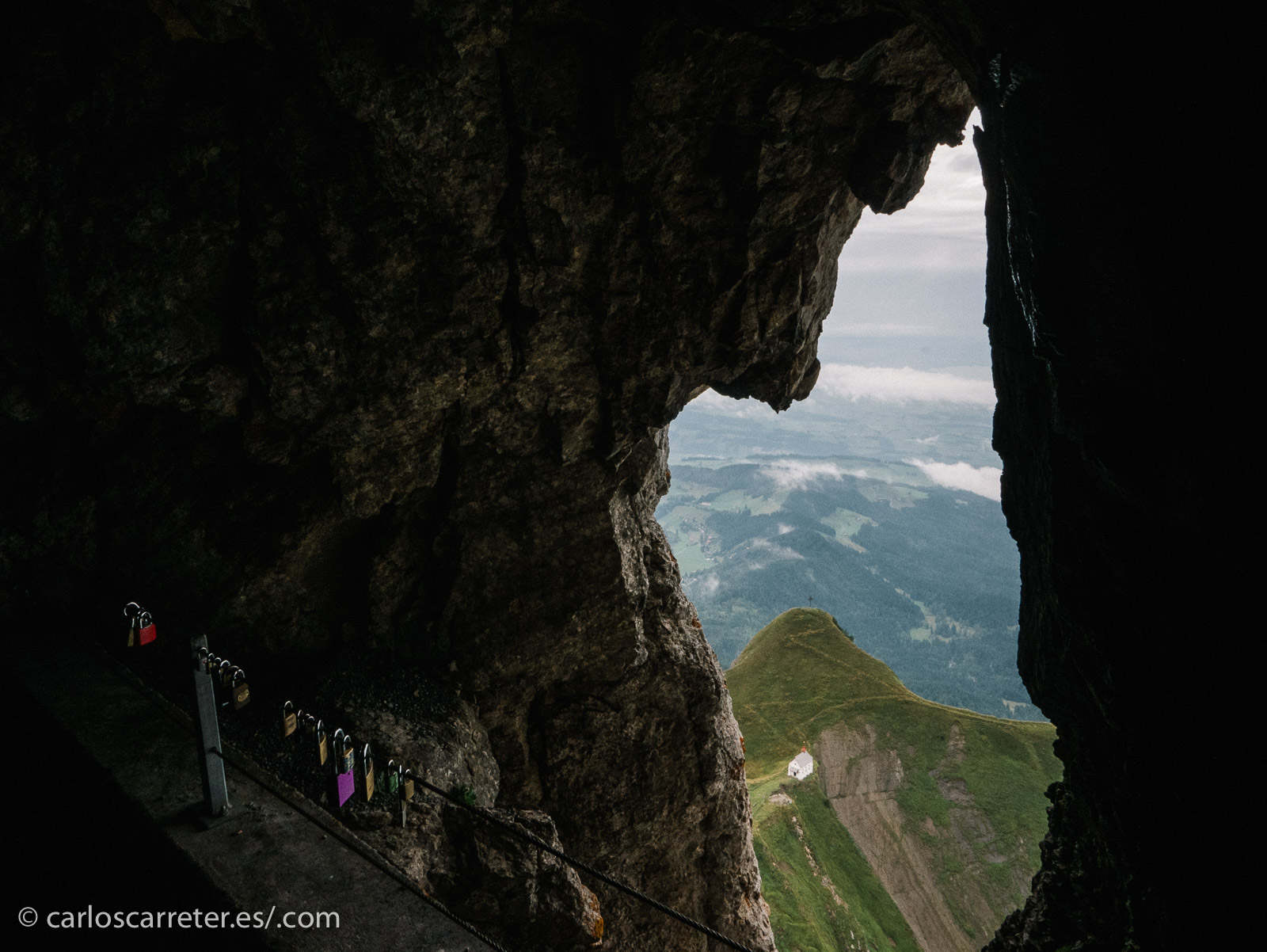 Ya que tenemos lo sobrenatural por partida doble, nos trasladamos al Monte Pilatus en Lucerna, donde lo sobrenatural también aparece por partida doble. 