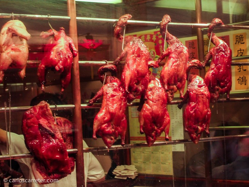 Eso sí, podemos acercarnos a alguno de los numerosos restaurantes chinos en el Soho, y pedirnos unas raciones de pato laqueado.