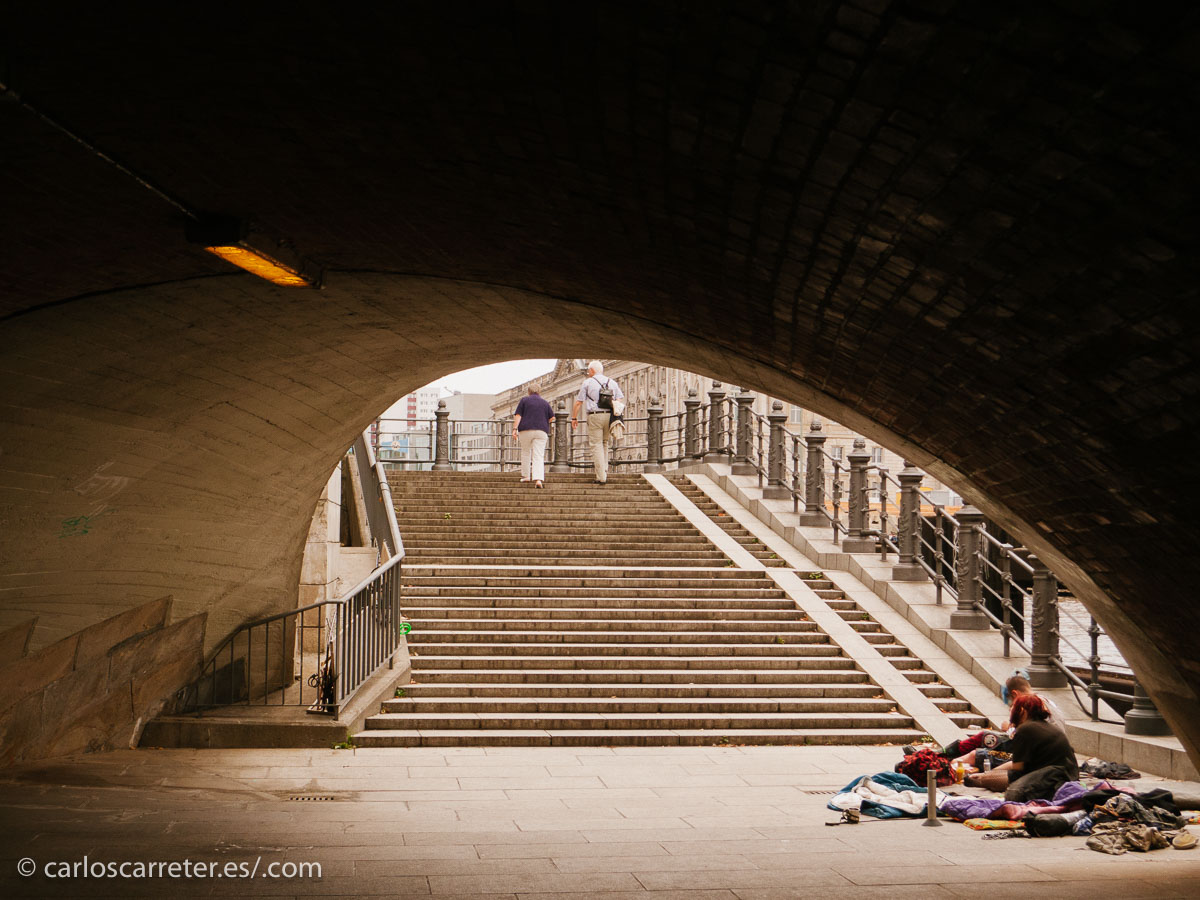 Aunque supongo que no tardaremos en dejar las orillas del Spree, y las cambiaremos por algún sitio más desértico y menos civilizado.