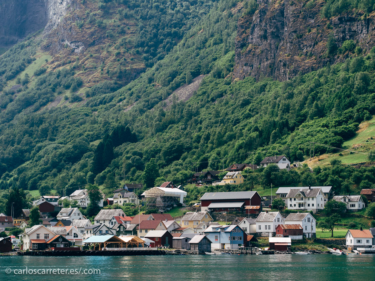 Las condiciones actuales del país son mucho mejores, para algunos casi idílicas. Aunque yo supongo que vivir en las zonas rurales tampoco será fácil.
