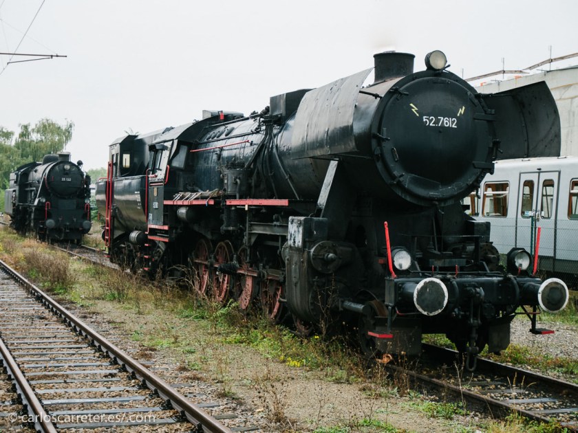 Unas viejas locomotoras de vapor en la estación de Heiligenstadt.