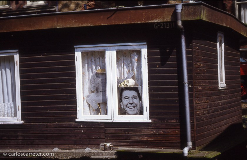 E incluso les da tiempo a pasear por los canales de Amsterdam.