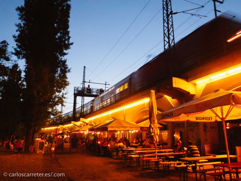 Omnipresentes en el paisaje berlinés de día y de noche.