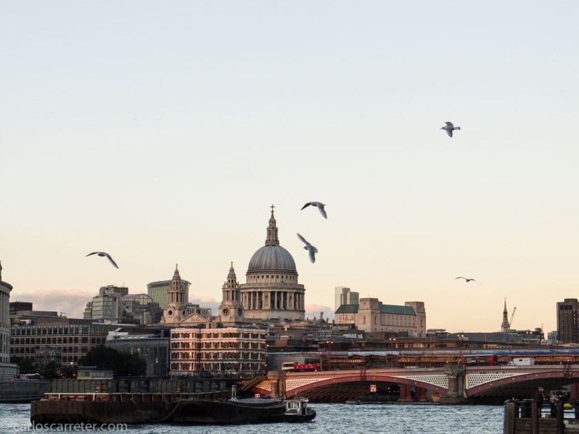 Quizá cerca de San Pablo crucemos el río desde la orilla sur a la más noble del norte de la ciudad.