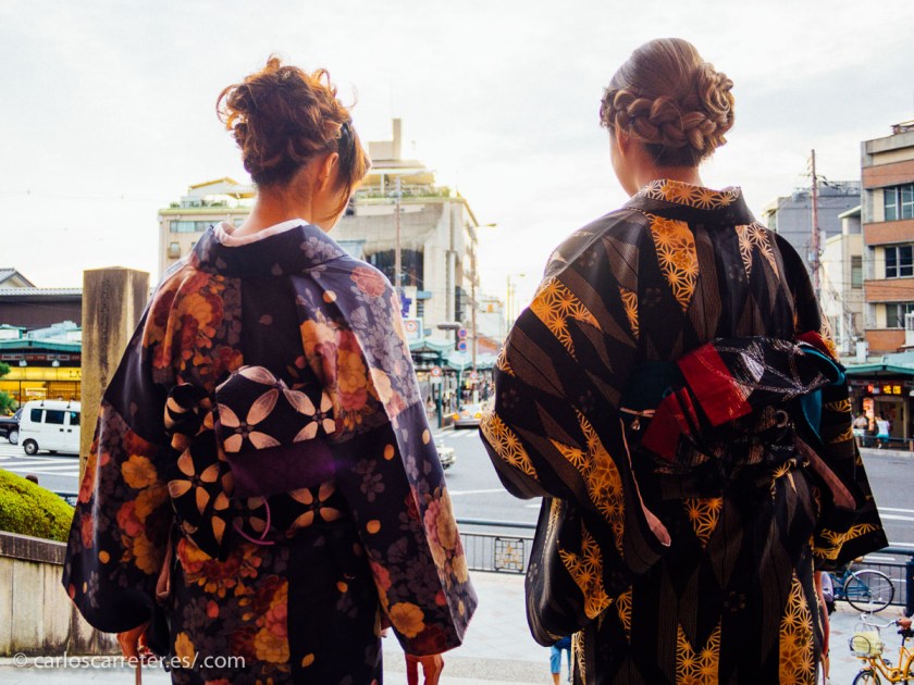 No he estado todavía en China,... pero por dar un ambiente oriental, os traigo algunas imágenes tomadas en Kioto, Japón.