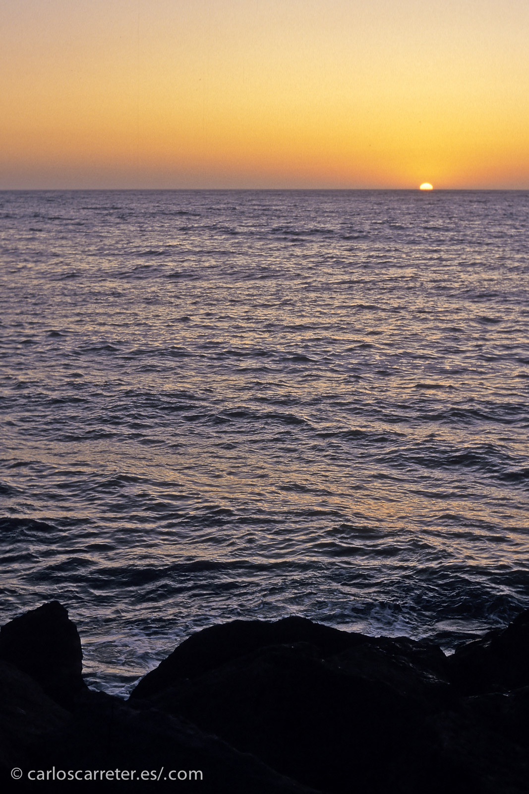 Así que todo ello me ha parecido excusa suficiene para ilustrar la entrada con paisajes marinos, sean del Atlántico, del Mediterráneo o del Báltico.