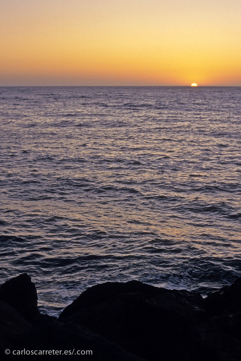 Así que todo ello me ha parecido excusa suficiene para ilustrar la entrada con paisajes marinos, sean del Atlántico, del Mediterráneo o del Báltico.