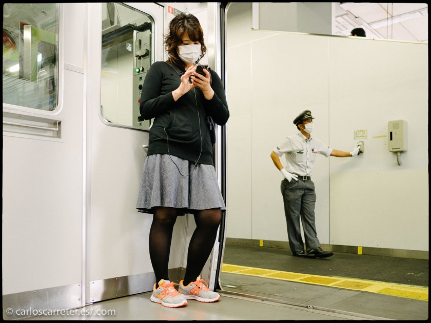 En el tren de la línea Chuo - Tokio